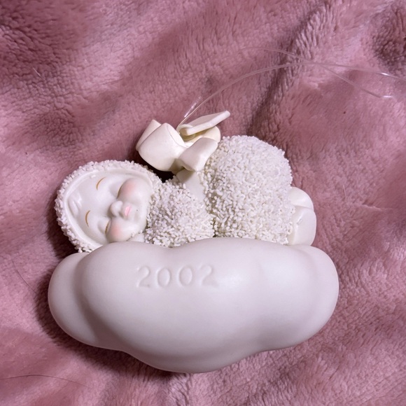 Dept 56… Snow Babies…White Angel on Cloud Ornament… Year 2002… No Box - Picture 1 of 4